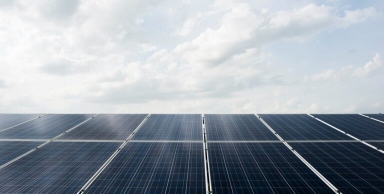 novye-solnechnye-paneli-stali-v-10-raz-deshevle-kak-eto-izmenit-budushhee-chelovechestva-6fa52d2