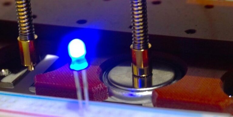 bystro-zarjazhaetsja-i-stabilno-rabotaet-sozdana-pervaja-nadezhnaja-magnievaja-batareja-8adbd01