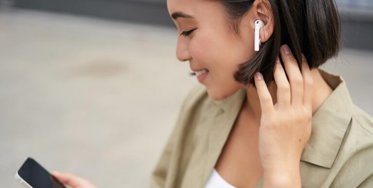 ne-tolko-samsung-i-apple-top-5-besprovodnyh-naushnikov-populjarnyh-v-2025-godu-foto-0606a2f