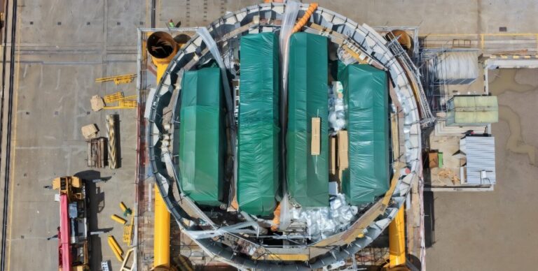 reshit-vazhnuju-problemu-s-energetikoj-kitaj-zapustit-podvodnye-data-centry-8c634b8