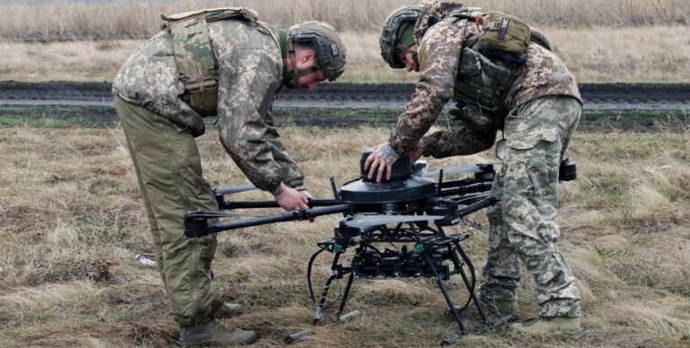 ukrainskij-dron-vampire-vernul-rossijanam-snjarjad-ot-grada-i-unichtozhil-ukreplenija-video-961c4e7