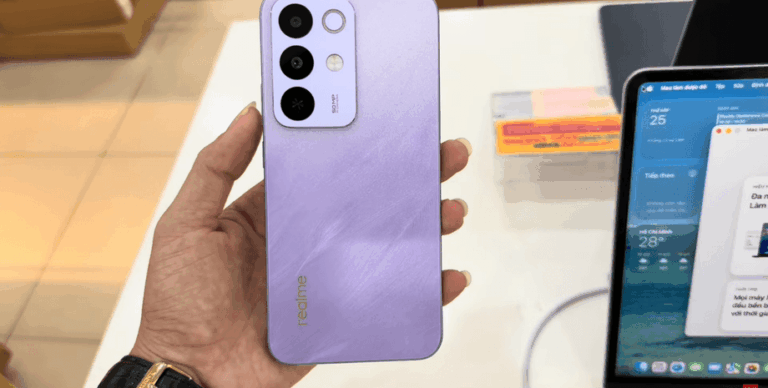 vypushhen-bjudzhetnyj-realme-c85-s-batareej-na-7000-mach-i-bolshim-ekranom-foto-video-c80d8aa