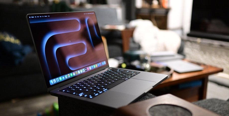 MacBook Pro ноутбук Apple 2025