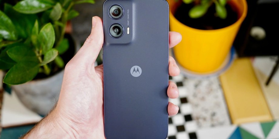 pochemu-xiaomi-motorola-i-tcl-nazvali-hudshimi-brendami-smartfonov-chto-s-nimi-ne-tak-foto-7b543d7.jpg
