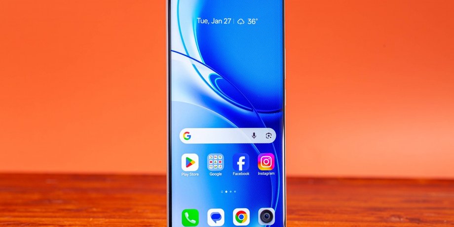 smartfon-s-dvumja-processorami-i-akkumuljatorom-na-8000-mach-predstavlen-realme-p4s-foto-4888d1b.jpg