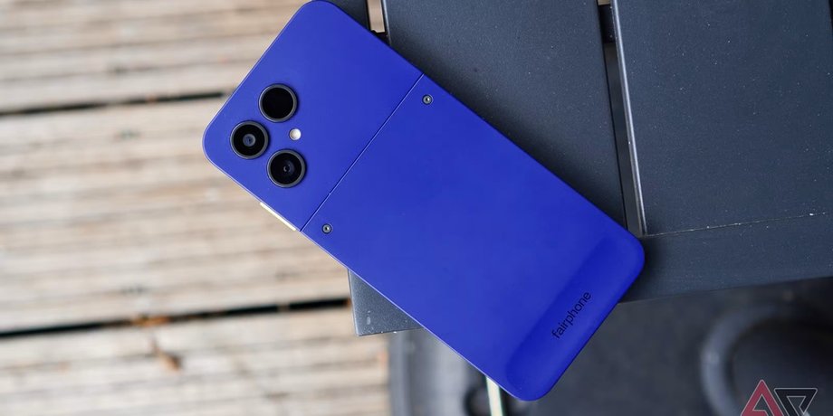 stoit-650-dollarov-i-ne-lomaetsja-nazvan-samyj-vygodnyj-smartfon-dlja-pokupki-v-2026-godu-foto-dd5cce6.jpg